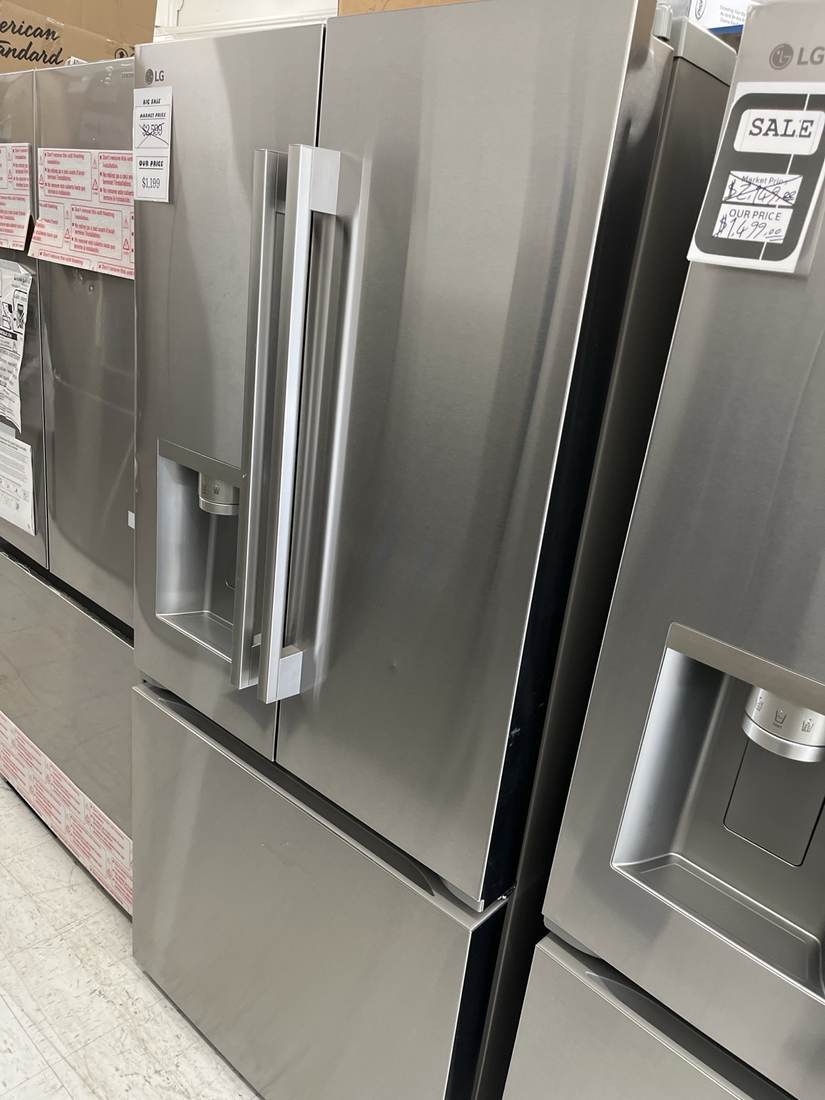 Actual LG LF25H6330S 25 cu. ft. French Door Refrigerator in the MD Appliances showroom